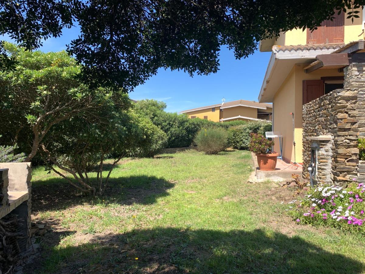 L' Elicriso, A Pochi Passi Dal Mare Con Giardino Privato - The Elicriso, A Few Meters From The Sea, With Private Garden Apartment Stintino Ngoại thất bức ảnh